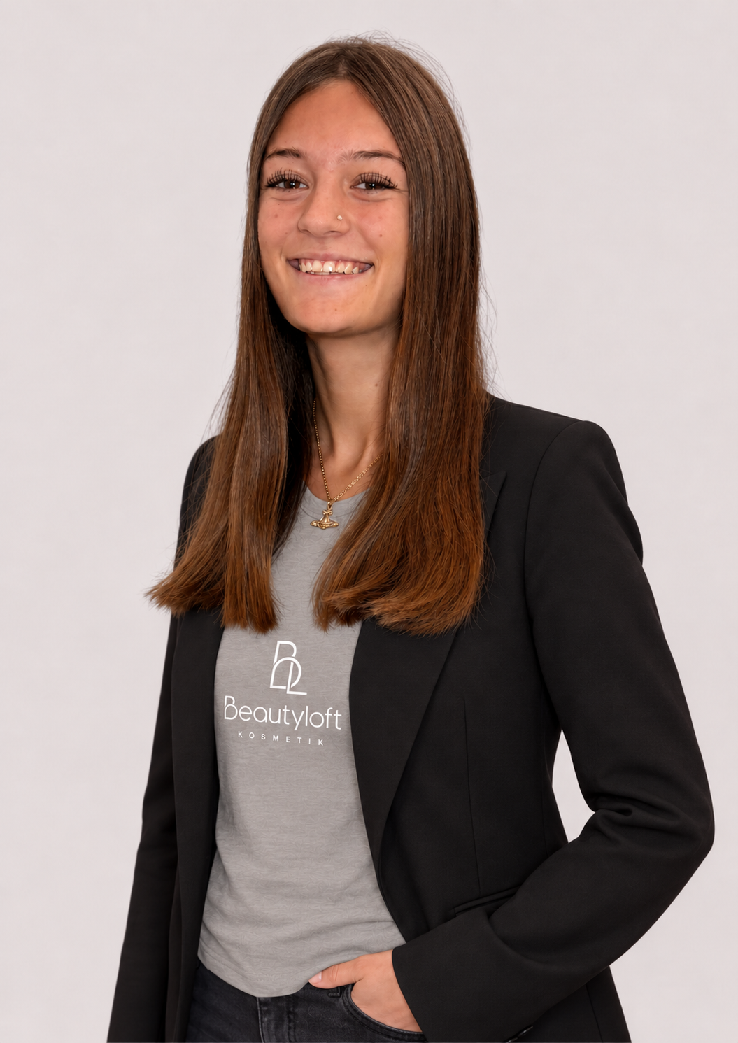 Maya vom Beautyloft Team